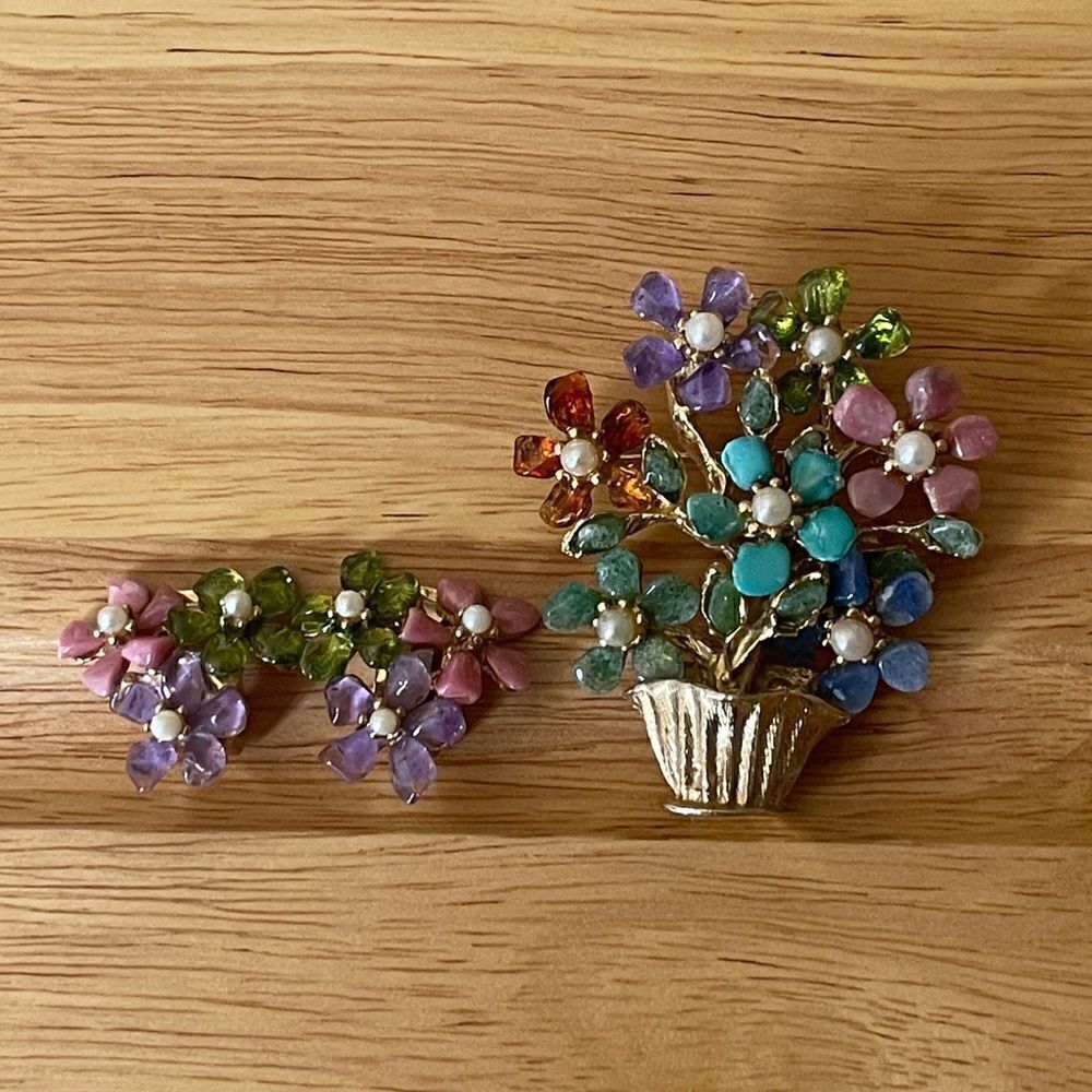 Vintage swoboda semi precious gems stones earrings and brooch